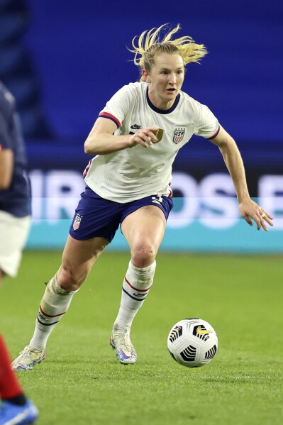 Samantha mewis best sale